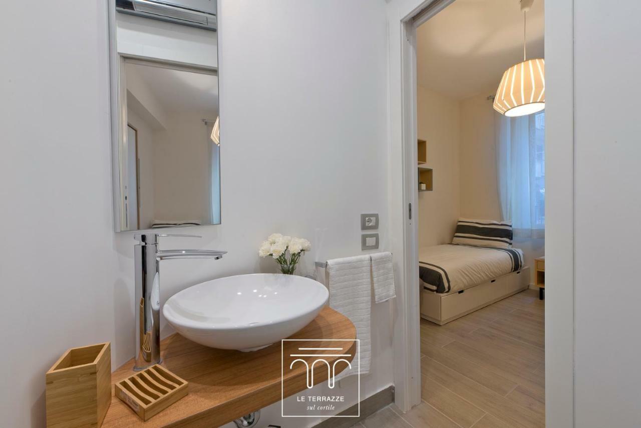 Le Terrazze Sul Cortile Apartment Salerno Luaran gambar