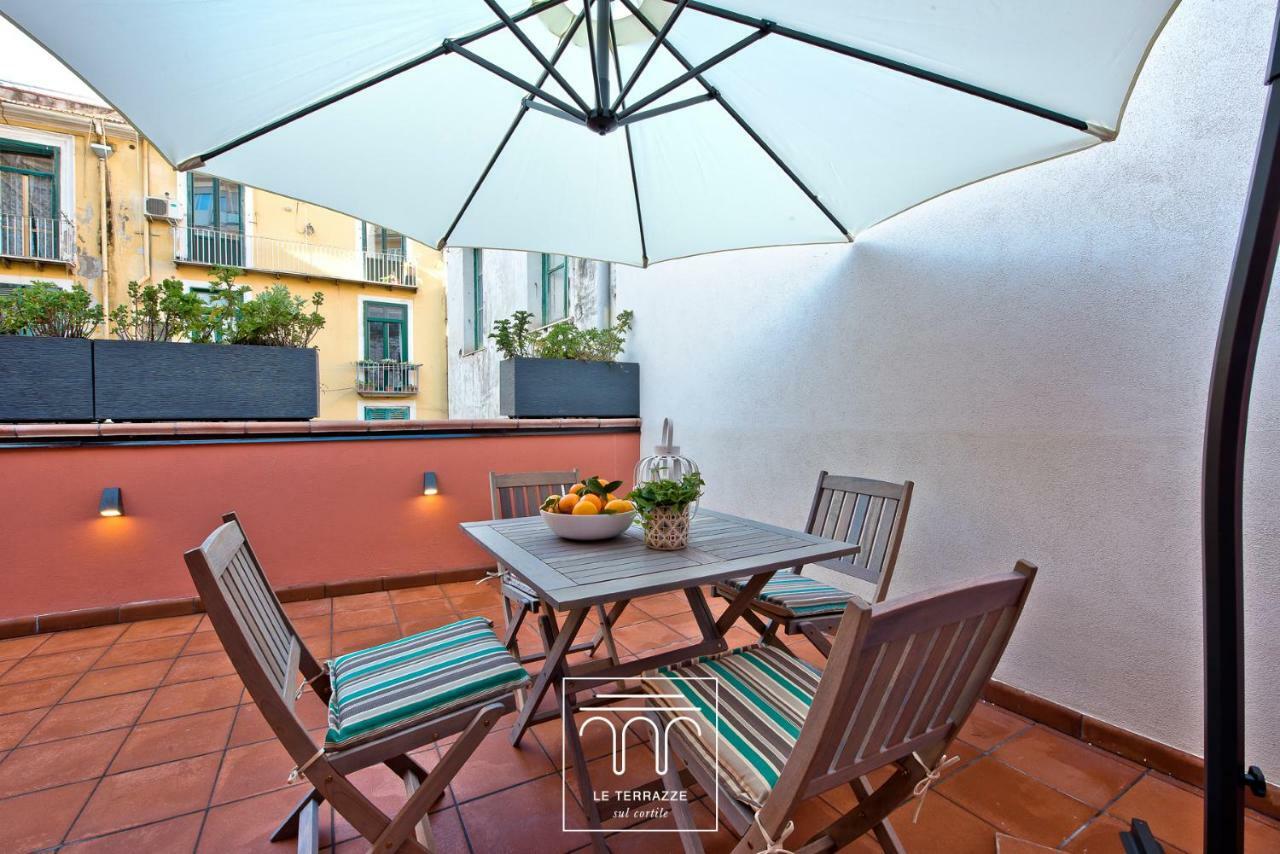 Le Terrazze Sul Cortile Apartment Salerno Luaran gambar