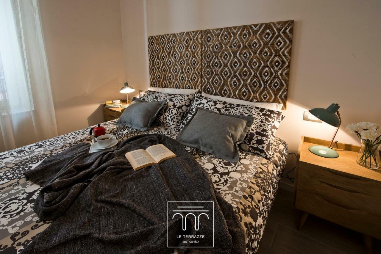 Le Terrazze Sul Cortile Apartment Salerno Luaran gambar