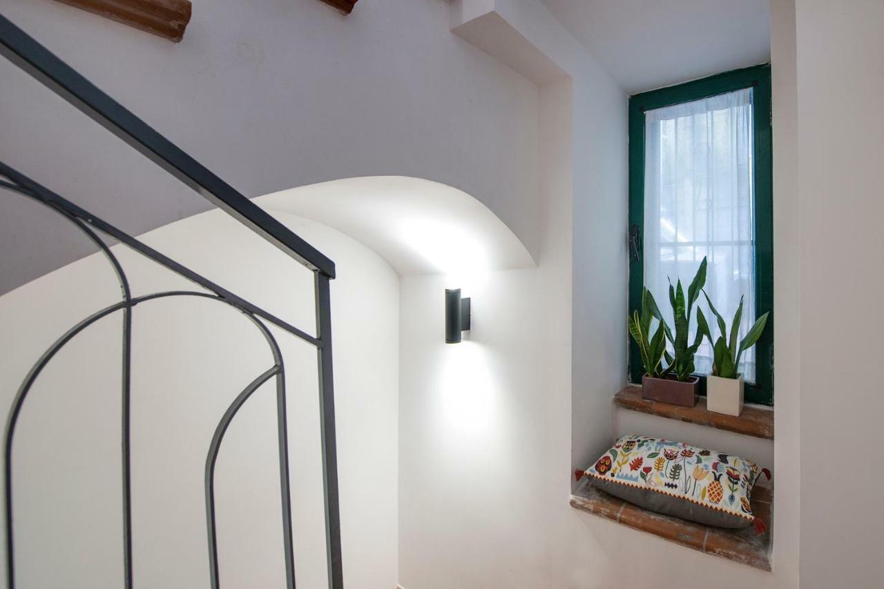Le Terrazze Sul Cortile Apartment Salerno Luaran gambar